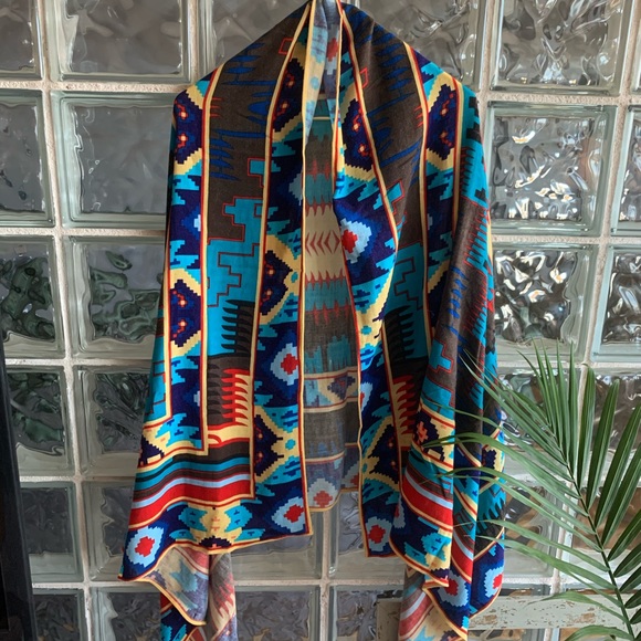 Cozy Forever21 Aztec Scarf - Picture 2 of 5